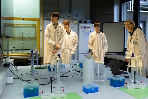 bayer26_03