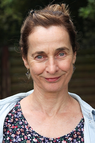 Kirsten Thoneik